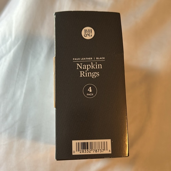 Better Homes And Gardens Black Faux Leather 8 Pc Napkin Rings - Picture 3 of 7